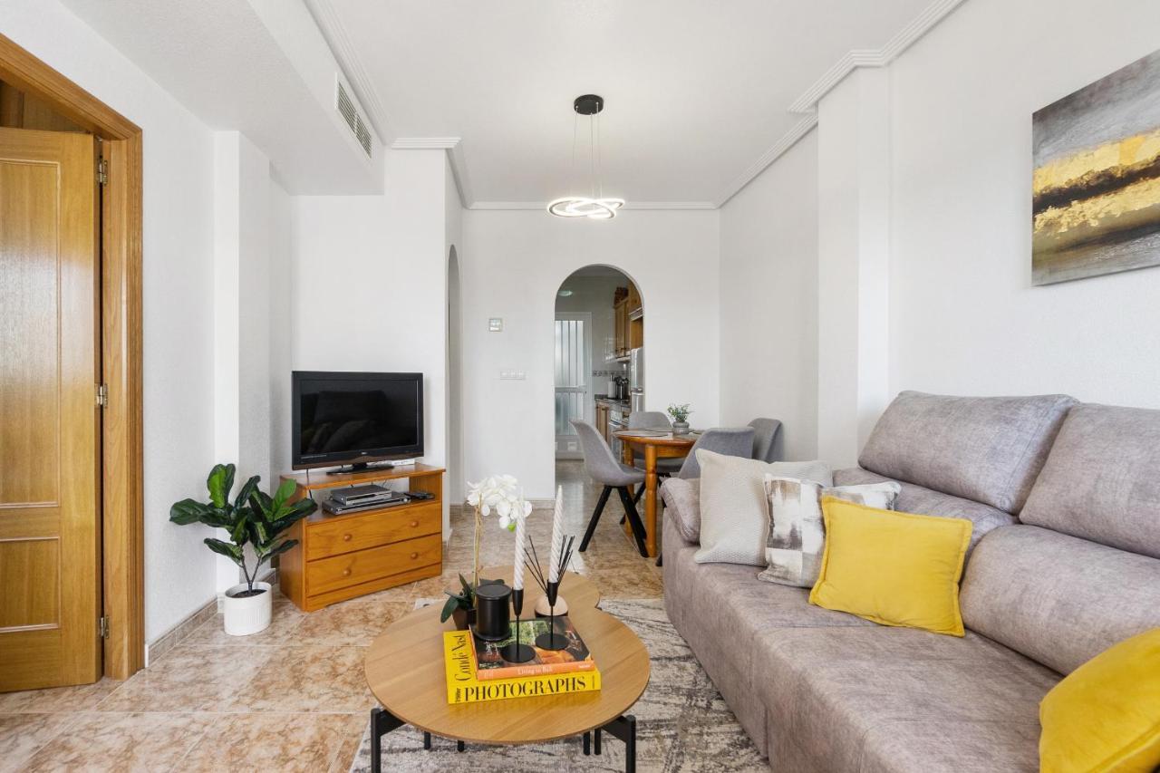 Cb Living - Homely Apartment Cinuelica, Punta Prima Dehesa de Campoamor  Eksteriør bilde